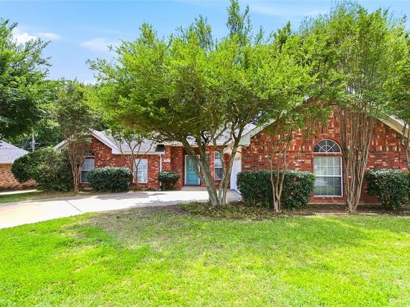 3812  Gentle Springs Drive , Arlington Texas 76001