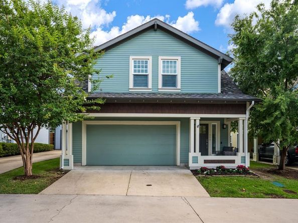 656  Bishop Heights Lane , Dallas Texas 75208