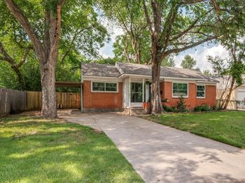 913 W Inwood Drive 