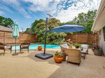 9421  Meadowknoll Drive 