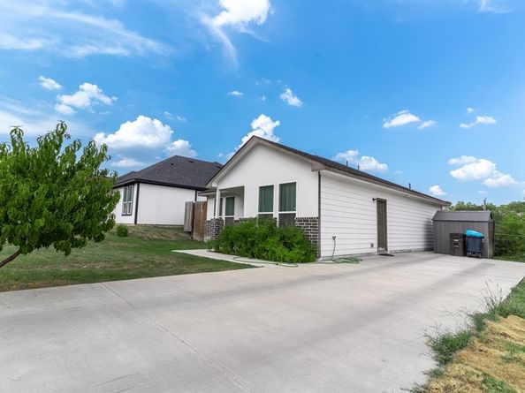 2808 NW 17th Street , Fort Worth Texas 76106