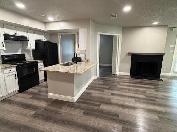 2304  Balsam Drive  E107, Arlington Texas 76006