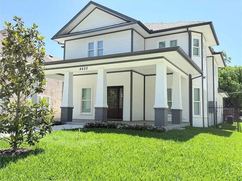 4602  Sycamore Street , Dallas Texas 75204