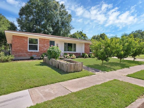 6800  Hightower Street , Fort Worth Texas 76112