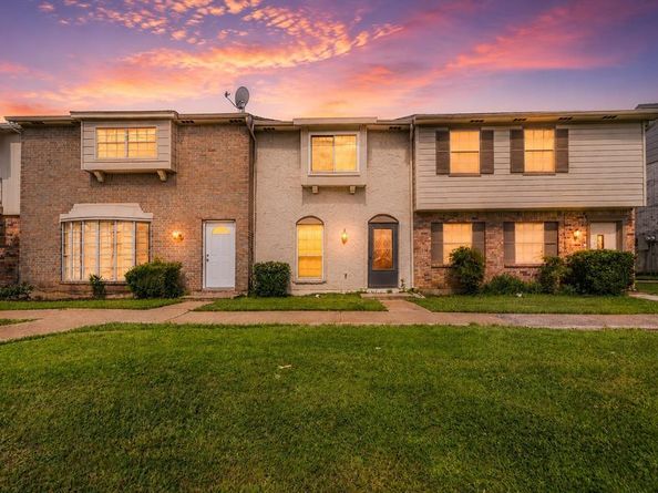 36 W Creek Lane , Grand Prairie Texas 75052