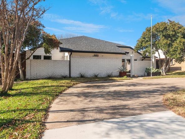 16801  Brushfield Drive , Dallas Texas 75248