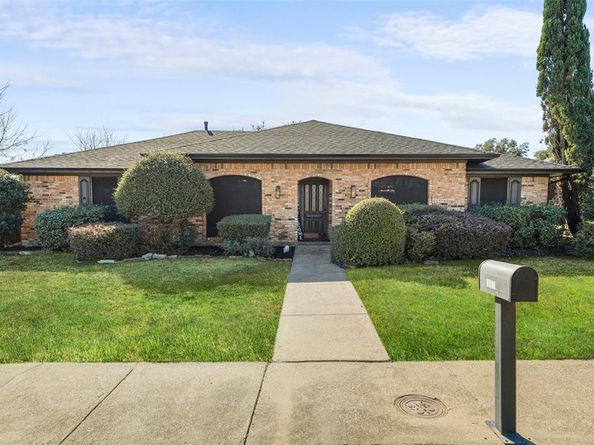 1954  Chesham Drive , Carrollton Texas 75007