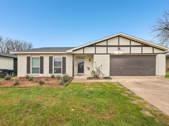 7317  Catbrier Court , Fort Worth Texas 76137