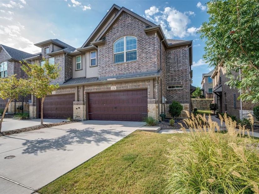 2736  Majesty Drive , Little Elm Texas 75068