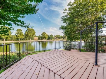 9  Country Lake Drive 