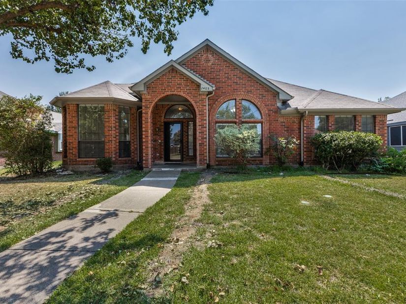 2403  Springfield Drive , Mesquite Texas 75181