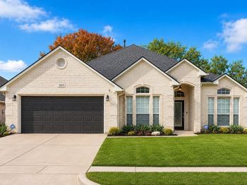 5825  Echo Bluff Drive 