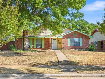 849  Meadowlark Drive 