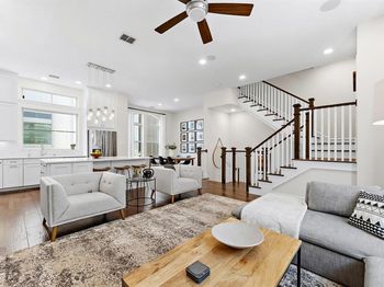 763  Spanish Oaks Place 