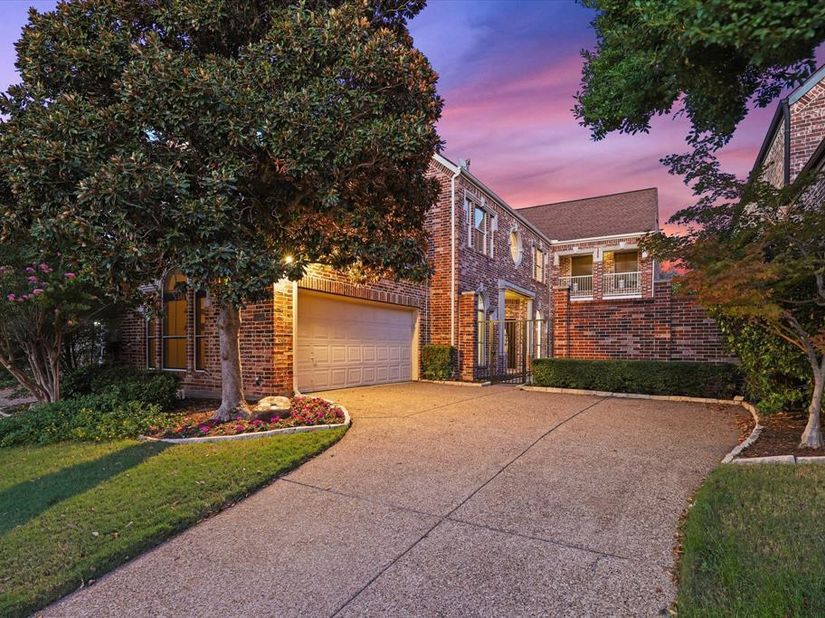 2820  Prestonwood Drive , Plano Texas 75093
