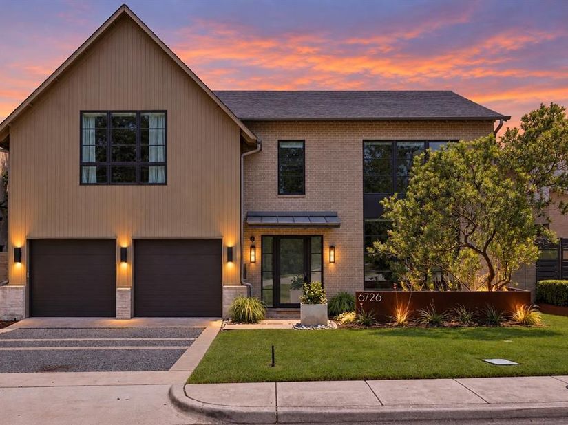 6726  Lake Circle Drive , Dallas Texas 75214