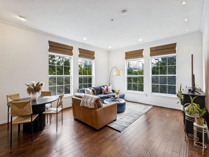 2305  Worthington Street  206A, Dallas Texas 75204