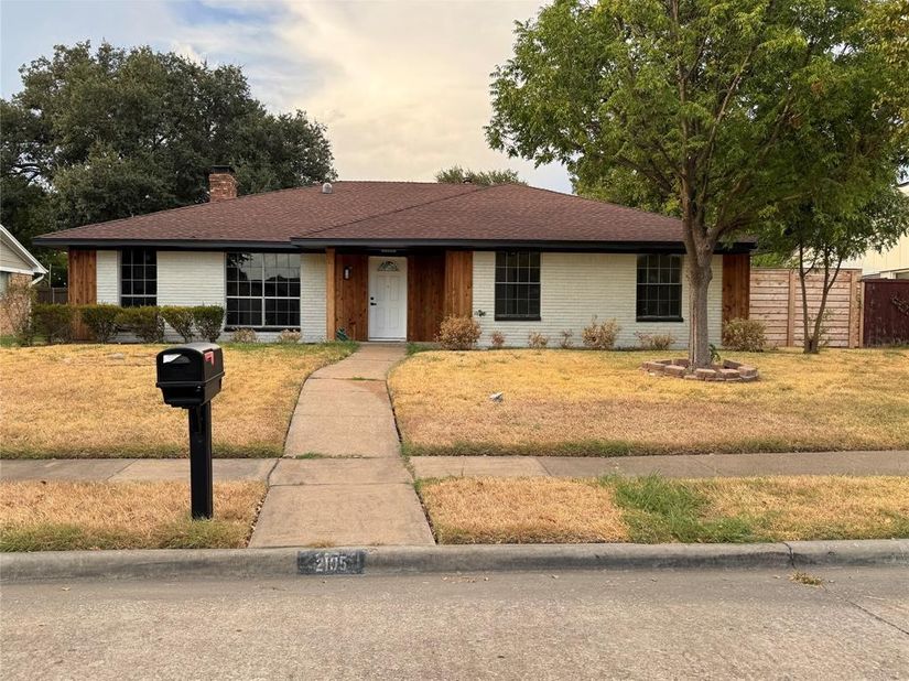 2105  Drake Drive , Richardson Texas 75081