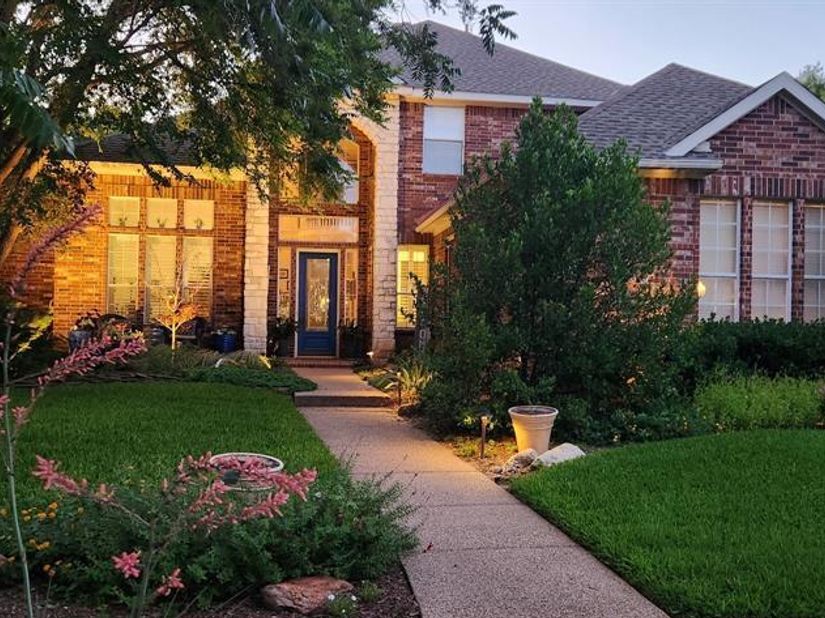 4816  Bellflower Way , Fort Worth Texas 76123