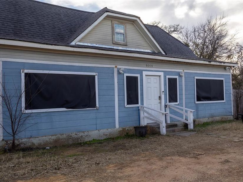 6008  Eastland Street , Fort Worth Texas 76119