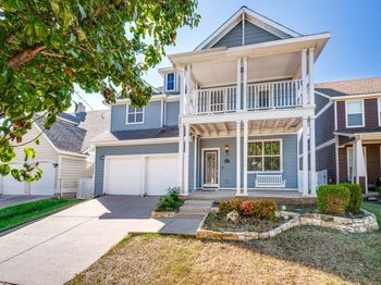 1424  Oakcrest Drive 