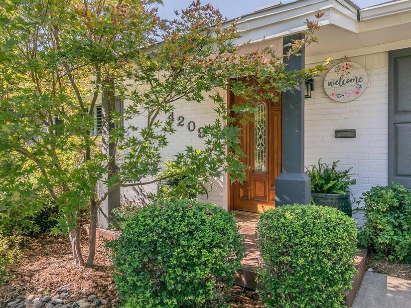 4209  Bilglade Road , Fort Worth Texas 76109