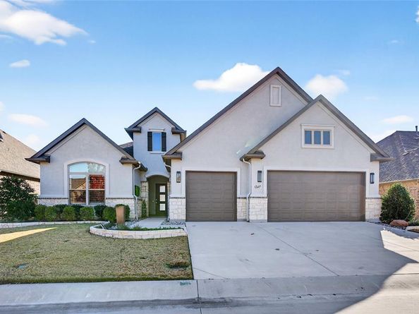 12417  Blue Granite Drive , Denton Texas 76207
