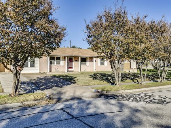 1105  Fairdale Street , Irving Texas 75062