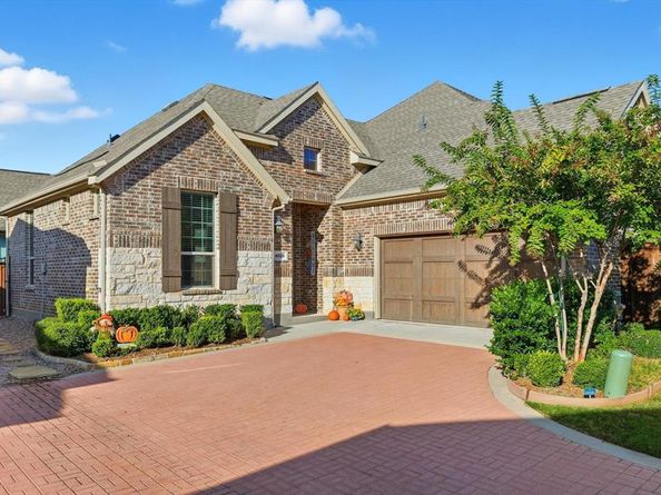 4826  Forest Crest Parkway , Arlington Texas 76005