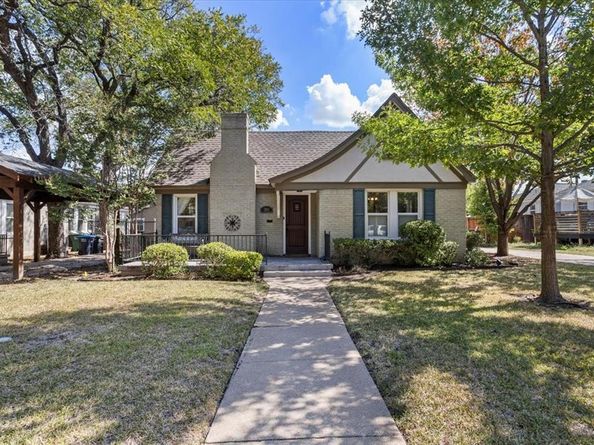 2205  Stanley Avenue , Fort Worth Texas 76110