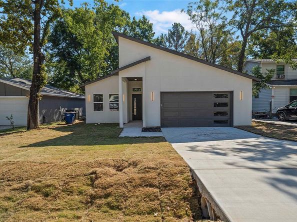 2228  Echo Lake Drive , Dallas Texas 75253