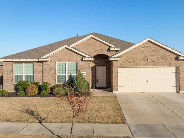 3816  Waldorf Drive , Denton Texas 76208