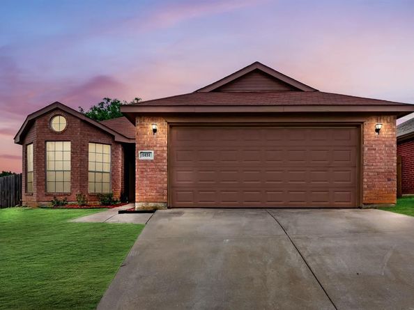 1451  Morrison Drive , Fort Worth Texas 76112