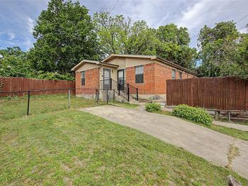 501  Byron Street 