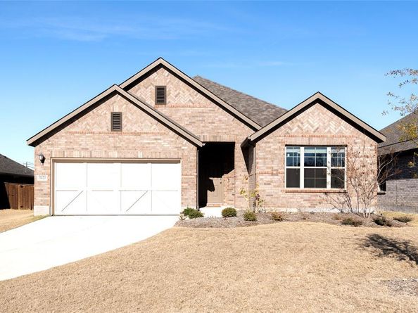 1421  Avalon Court , Celina Texas 75009