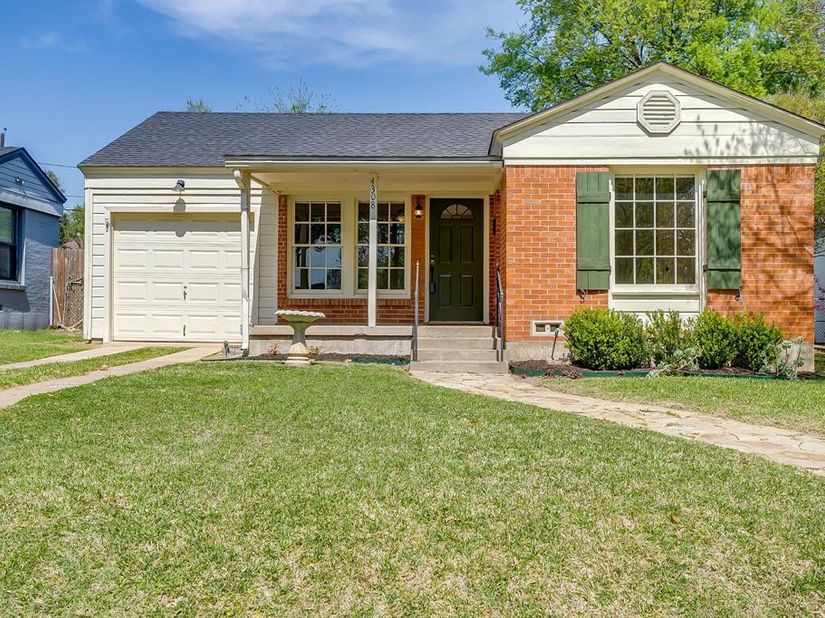 4308  Curzon Avenue , Fort Worth Texas 76107