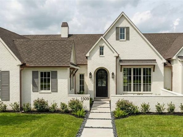 1509  Four Seasons Drive , Colleyville Texas 76034