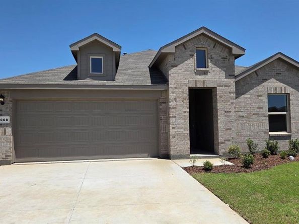 1008  FOXBURG Drive , Fort Worth Texas 76131