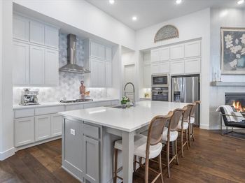 536  Petrel Drive 