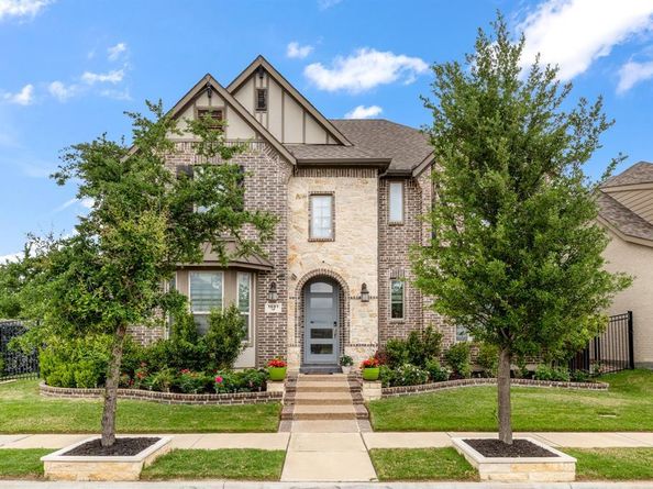 1601  Birds Fort Trail , Arlington Texas 76005