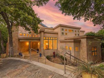 2607  Hemingway Drive 