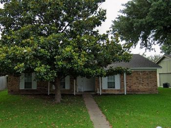 1926  Whitney Drive 