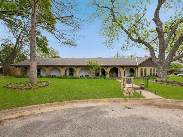 3211  Glasgow Terrace , Arlington Texas 76015