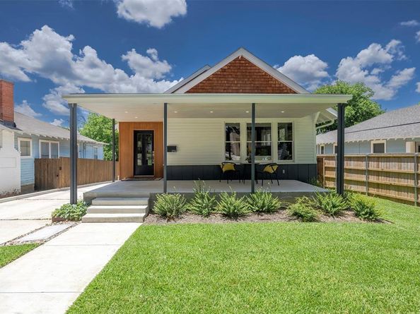 2716  College Avenue , Fort Worth Texas 76110