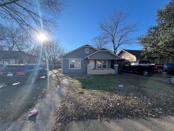 3116  6th Avenue , Fort Worth Texas 76110