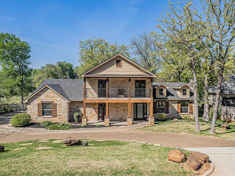 616  Frontier Court , Colleyville Texas 76034