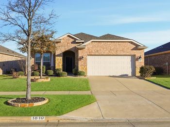 1810  Port Royal Lane 