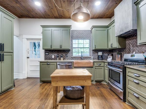 705 S Glasgow Drive , Dallas Texas 75223