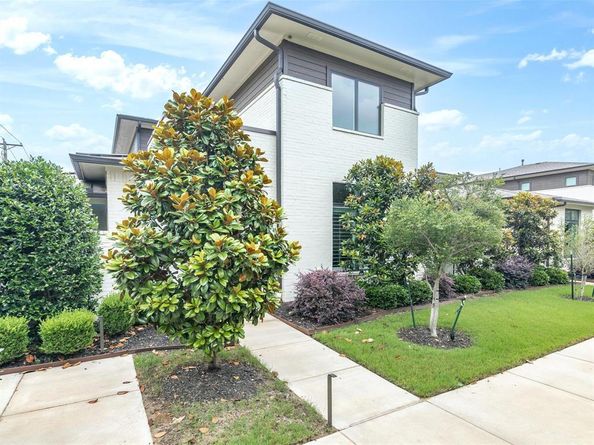 324  Nursery Lane , Fort Worth Texas 76114