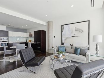 2408  Victory Park Lane 